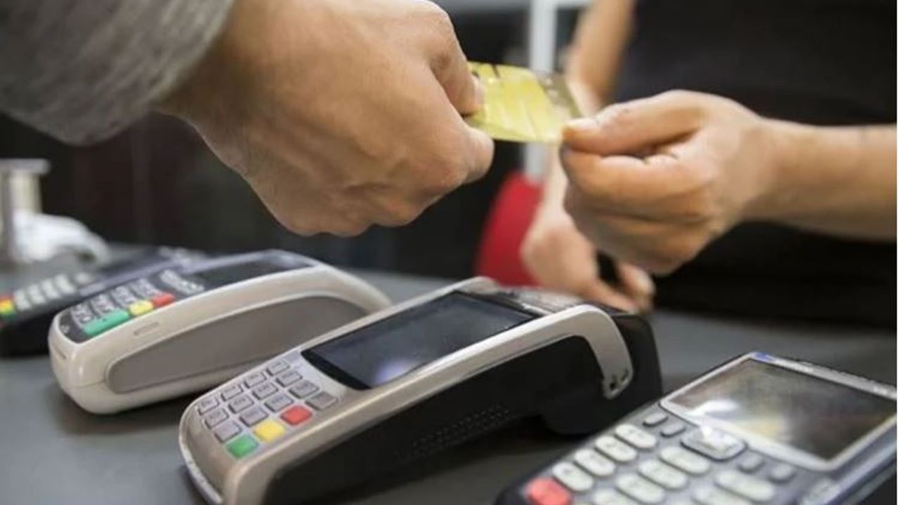 Banka ve kredi kartı kullananlar dikkat: Temassız ödemede limit arttı