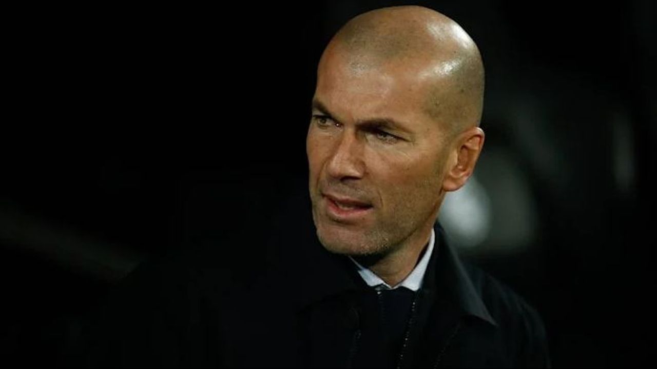 O'nun adı Zidane: Dudak uçuklatan rakamı elinin tersiyle itti, PSG'yi reddetti