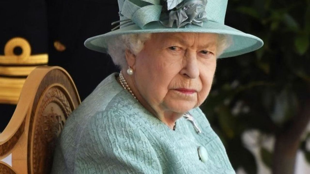 İngiltere Kraliçesi 2. Elizabeth, 96 yaşında yaşamını yitirdi
