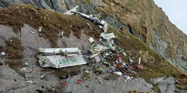 Nepal'de düşen uçakla ilgili kritik gelişme: Karakutusu bulundu
