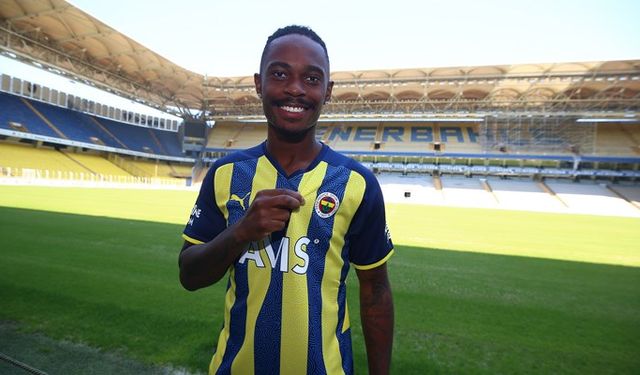 Fenerbahçe sonunda açıkladı: Lincoln Henrique 4 yıllık sözleşme imzaladı