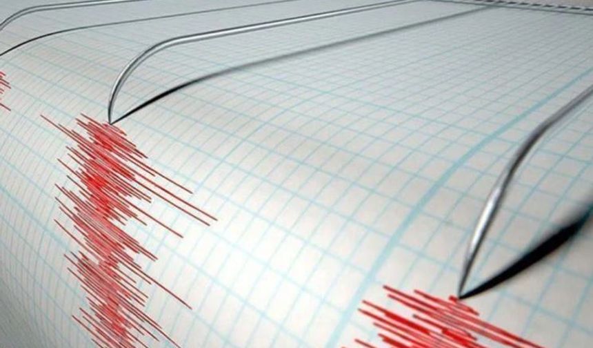 İzmir'de çok şiddetli deprem!